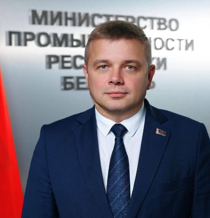Поздравление Министра промышленности Республики Беларуси А.Е.Кузнецова с Днём народного единства!
