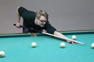 Заводские соревнования по бильярду
