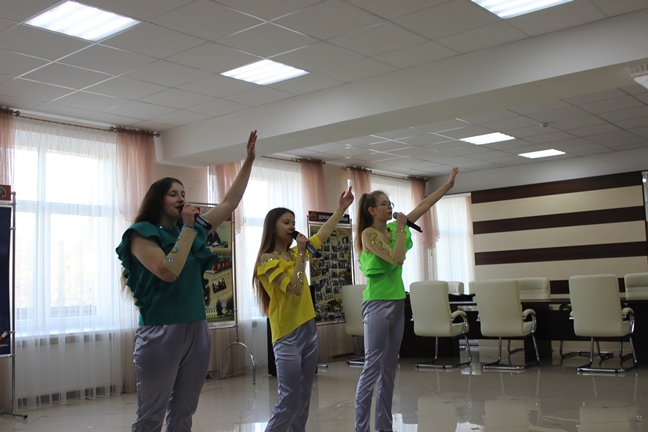 Праздничный концерт к 8 Марта