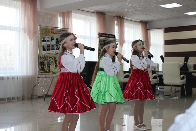 Праздничный концерт к 8 Марта